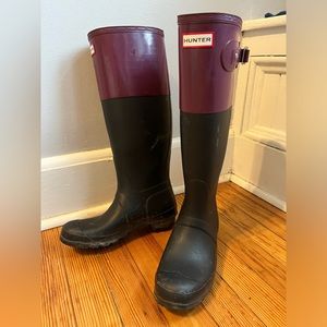Hunter Original Tall Rain Boot - Colorblock Black and Purple size 8